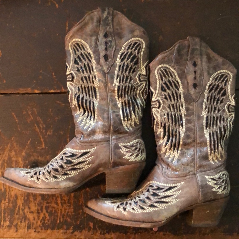 Women’s Cowgirl/ Cowboy boots. Size 8.5.